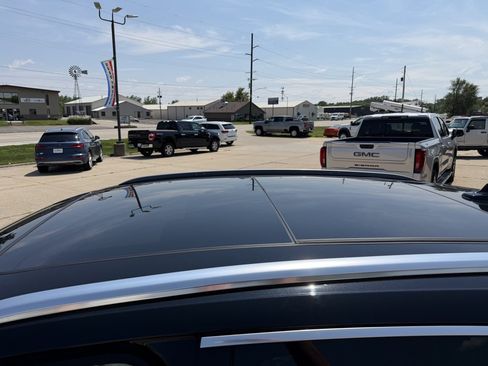 Used 2019 Audi Q5 2.0T Premium Plus w/ Premium Plus Package AWD/4WD image 10