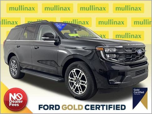 Certified 2025 Ford Expedition Active image 1