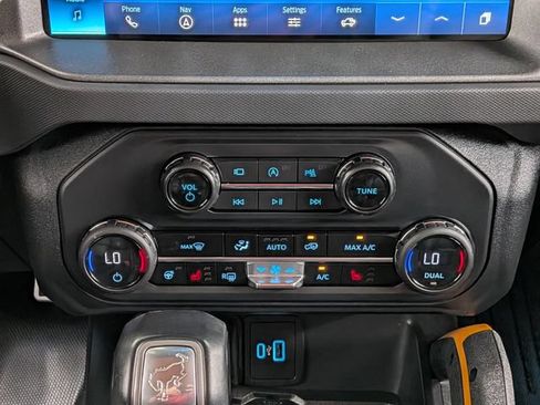 Certified 2024 Ford Bronco Badlands AWD/4WD image 28