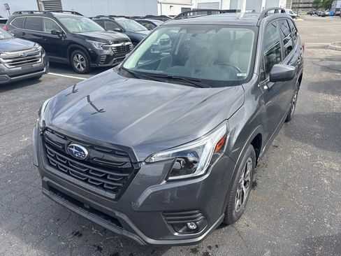 Certified 2024 Subaru Forester Premium AWD/4WD image 6