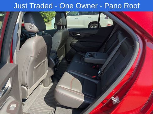 Used 2022 Chevrolet Equinox RS w/ RS Leather Package FWD image 11