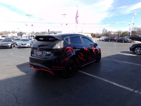 Used 2019 Ford Fiesta SE w/ Equipment Group 201A FWD image 6