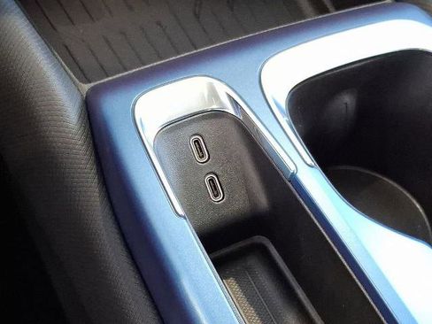 New 2026 Chevrolet Equinox EV LT image 16