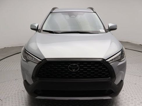 Used 2024 Toyota Corolla Cross LE FWD image 5