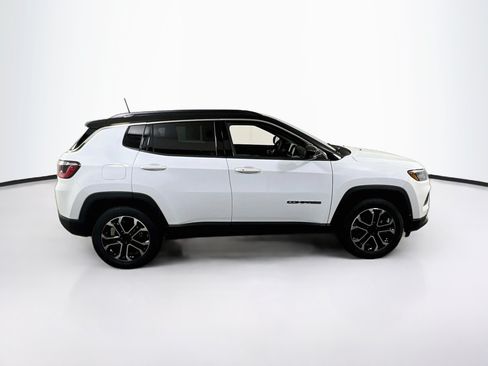 Used 2023 Jeep Compass Limited AWD/4WD image 4