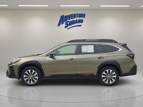 Certified 2025 Subaru Outback Limited AWD/4WD image 4