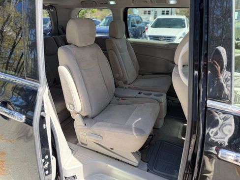 Used 2016 Nissan Quest SV image 23