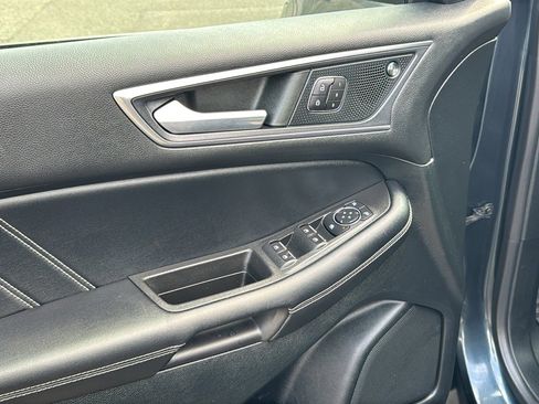 Certified 2022 Ford Edge ST image 17