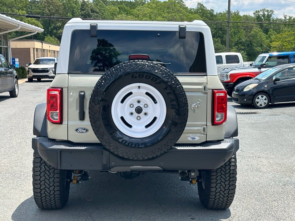 New 2026 Ford Bronco Heritage Edition AWD/4WD image 9