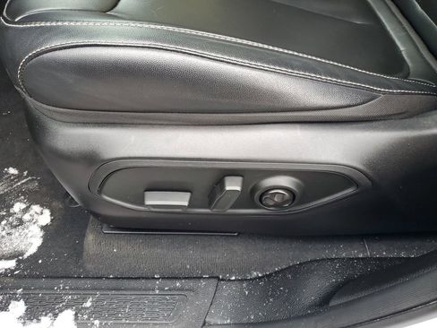 Used 2025 Jeep Grand Cherokee Limited 4xe image 11