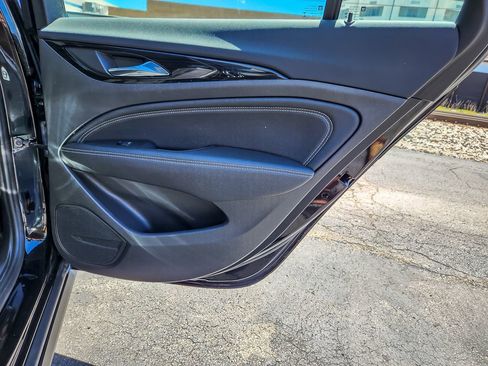 Used 2018 Buick Regal Essence w/ Sights and Sounds Package AWD/4WD image 21