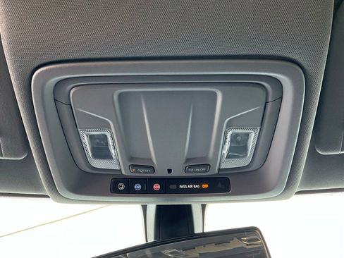 Used 2021 Chevrolet Silverado 1500 LT w/ Z71 Off-Road Package image 19