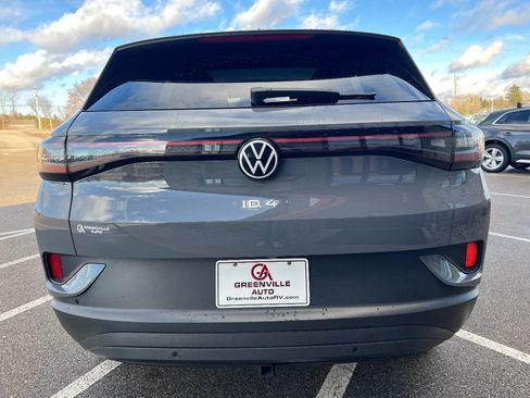 Used 2023 Volkswagen ID.4 Pro S Plus image 5