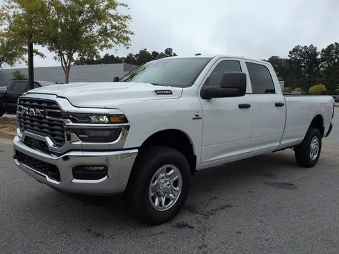 New 2026 RAM 2500 Tradesman w/ Chrome Appearance Group AWD/4WD image 7