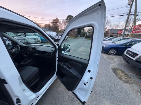 Used 2016 RAM ProMaster City Tradesman image 22