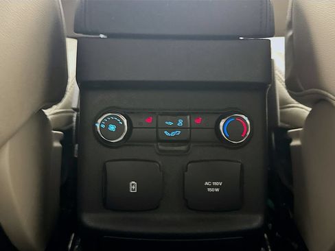 Used 2019 Ford Explorer Limited w/ Class III Trailer Tow Package AWD/4WD image 30