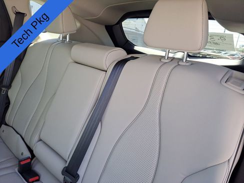 Certified 2025 Acura RDX w/ Technology Package image 23