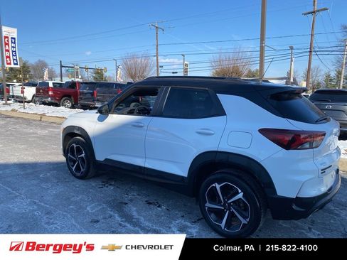 Certified 2023 Chevrolet TrailBlazer RS w/ Sun and Liftgate Package image 9