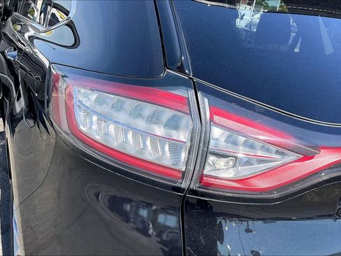 Used 2015 Ford Edge Titanium w/ Equipment Group 302A AWD/4WD image 30