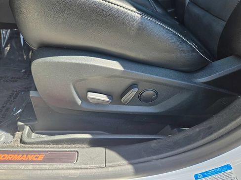 Used 2022 Ford Edge ST w/ Equipment Group 401A AWD/4WD image 12