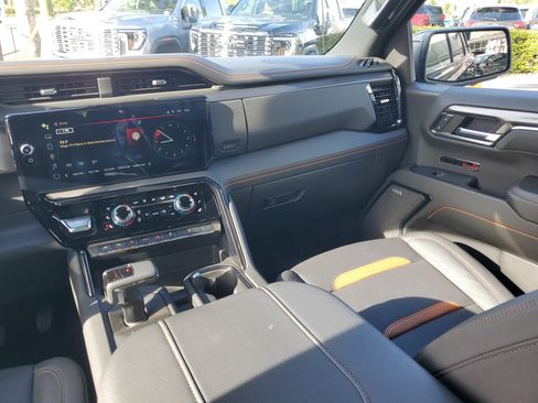 Used 2024 GMC Sierra 1500 AT4 w/ Technology Package image 18