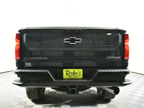 New 2026 Chevrolet Silverado 2500 ZR2 image 12