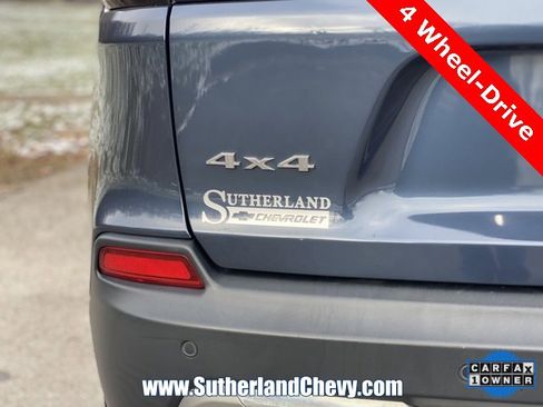 Used 2020 Jeep Cherokee Limited w/ Luxury Group image 11