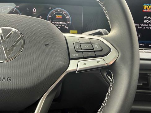 New 2026 Volkswagen Tiguan SE AWD/4WD image 11