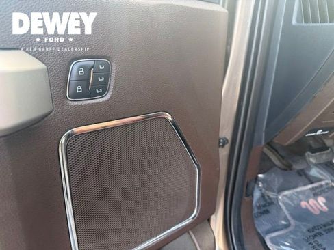 Used 2022 Ford F250 King Ranch w/ King Ranch Ultimate Package AWD/4WD image 12