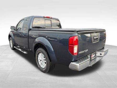 Used 2016 Nissan Frontier SV RWD image 5