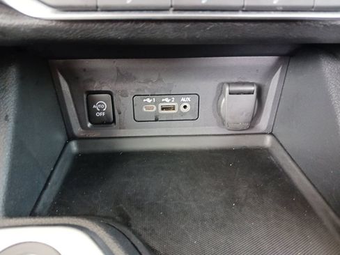 Used 2024 Nissan Sentra SV FWD image 24