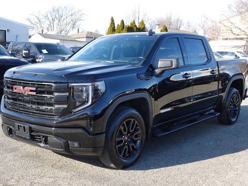 Used 2023 GMC Sierra 1500 Elevation image 1