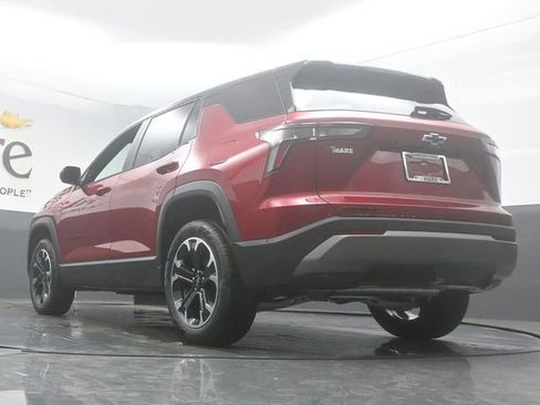 New 2026 Chevrolet Equinox LT w/ Safety and Technology Package FWD image 5
