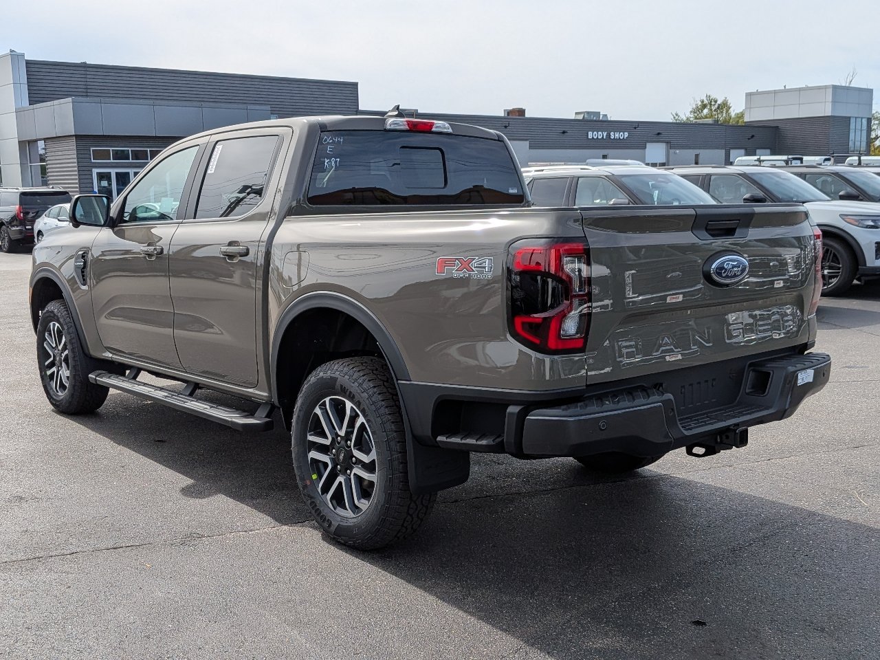 New 2026 Ford Ranger Lariat w/ FX4 Off-Road Package AWD/4WD image 6