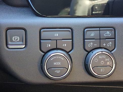 Used 2025 Chevrolet Silverado 2500 LT w/ All Star Edition image 21