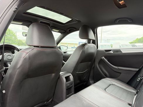 Used 2013 Volkswagen Jetta GLI Autobahn FWD image 20