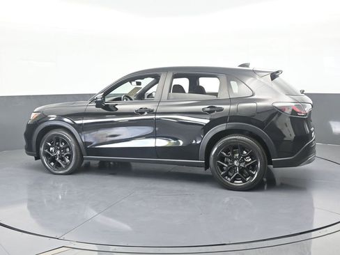 Used 2024 Honda HR-V Sport image 3