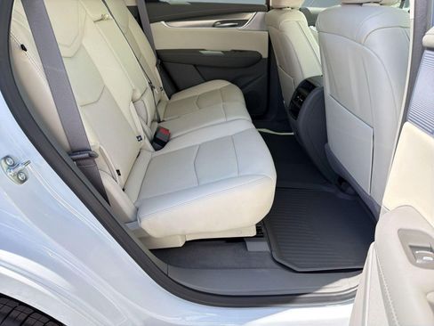 New 2026 Cadillac XT5 Premium Luxury w/ LPO, Floor Liner Package AWD/4WD image 30