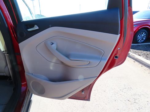 Used 2014 Ford C-MAX Energi SEL w/ Equipment Group 302A image 7