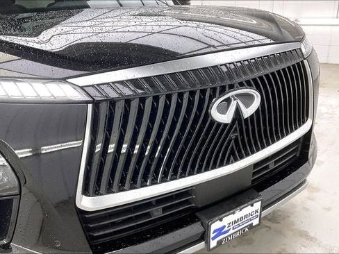 Certified 2025 INFINITI QX80 Luxe image 32
