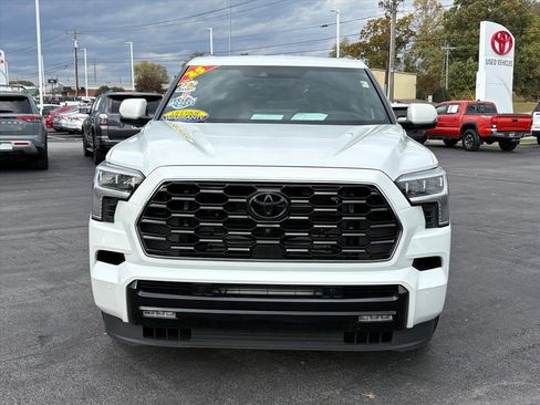 Used 2025 Toyota Sequoia Platinum image 25