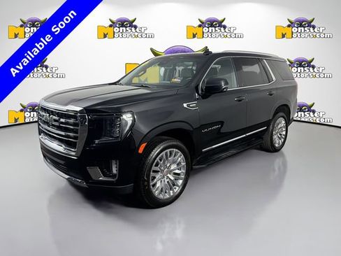 Used 2024 GMC Yukon SLT w/ SLT Luxury Package image 1