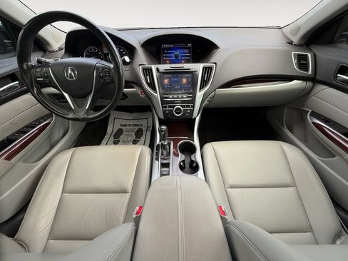 Used 2017 Acura TLX FWD image 11