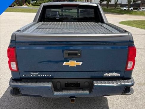 Used 2017 Chevrolet Silverado 1500 High Country w/ High Desert Package AWD/4WD image 5