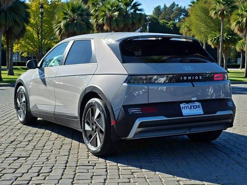 New 2026 Hyundai Ioniq 5 SEL image 7