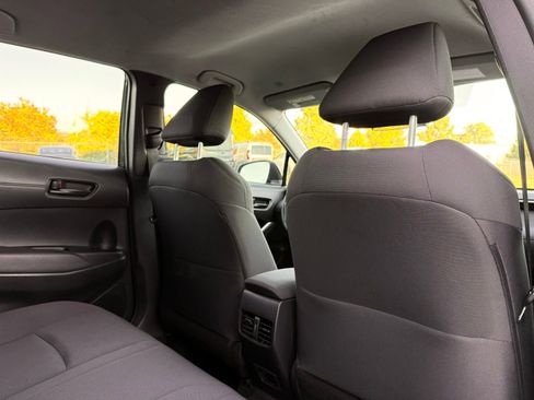 Used 2022 Toyota Corolla Cross LE FWD image 23