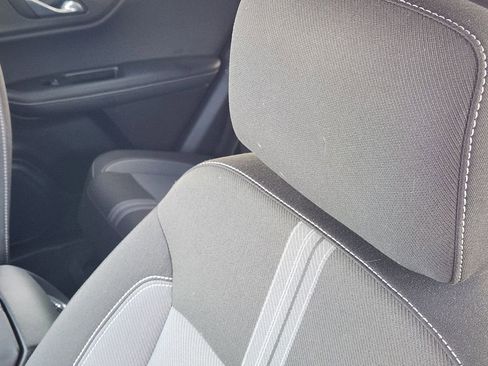 Used 2025 Chevrolet Blazer LT image 16