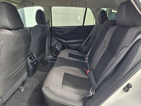 Used 2024 Subaru Outback Premium AWD/4WD image 16