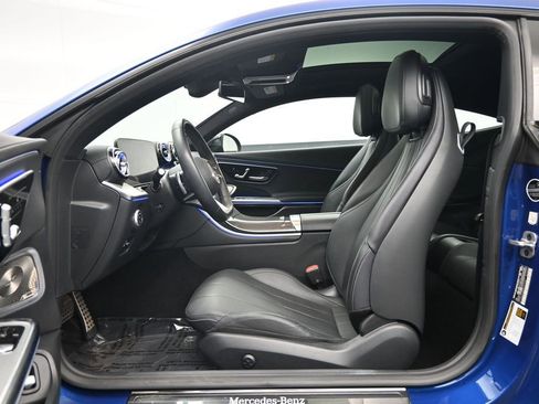 Used 2024 Mercedes-Benz CLE 300 4MATIC Coupe image 23