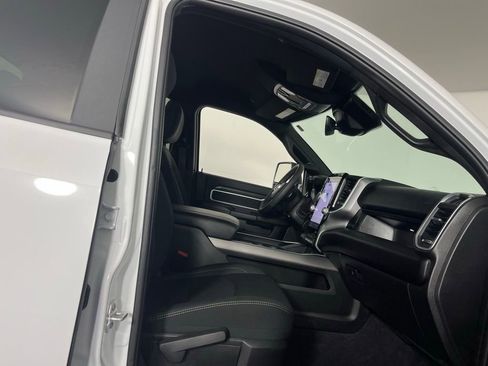 Used 2025 RAM 3500 Big Horn image 31